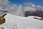 Da Fuipiano giro ad anello ai Tre Faggi, ai Canti e allo Zuc di Valbona il 20 marzo 2011 - FOTOGALLERY